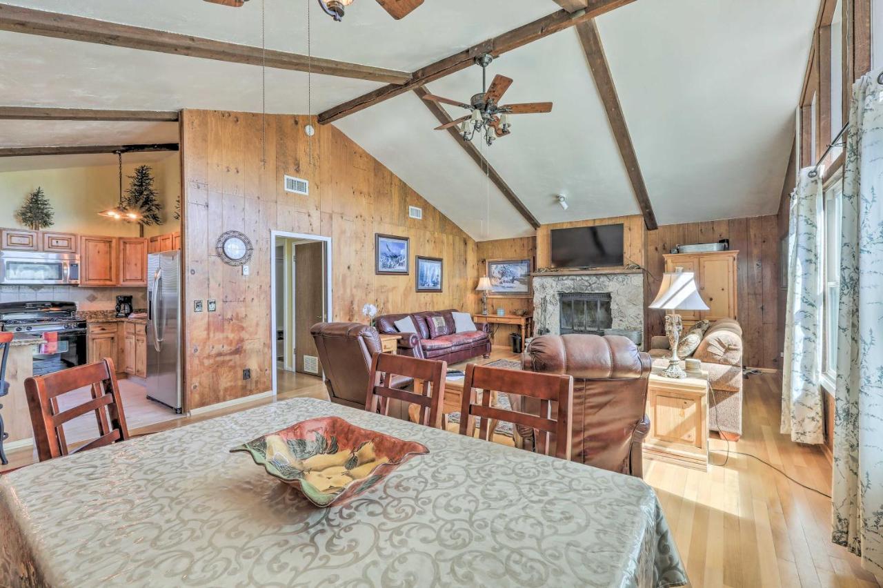 Flagstaff Townhome - Walk To Country Club And Pools! 외부 사진