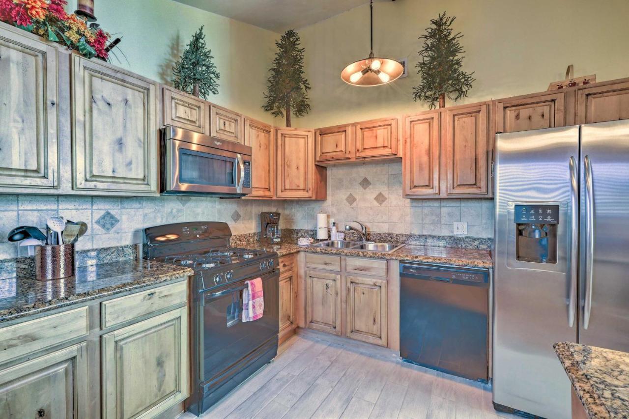 Flagstaff Townhome - Walk To Country Club And Pools! 외부 사진